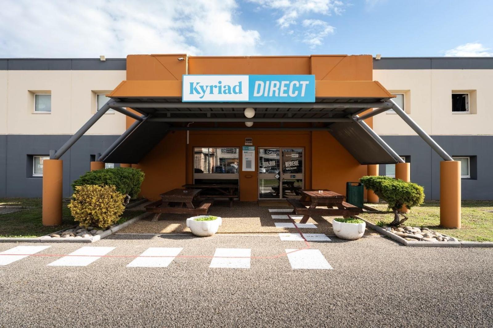 Kyriad Direct Brignoles - Provence Verte エクステリア 写真
